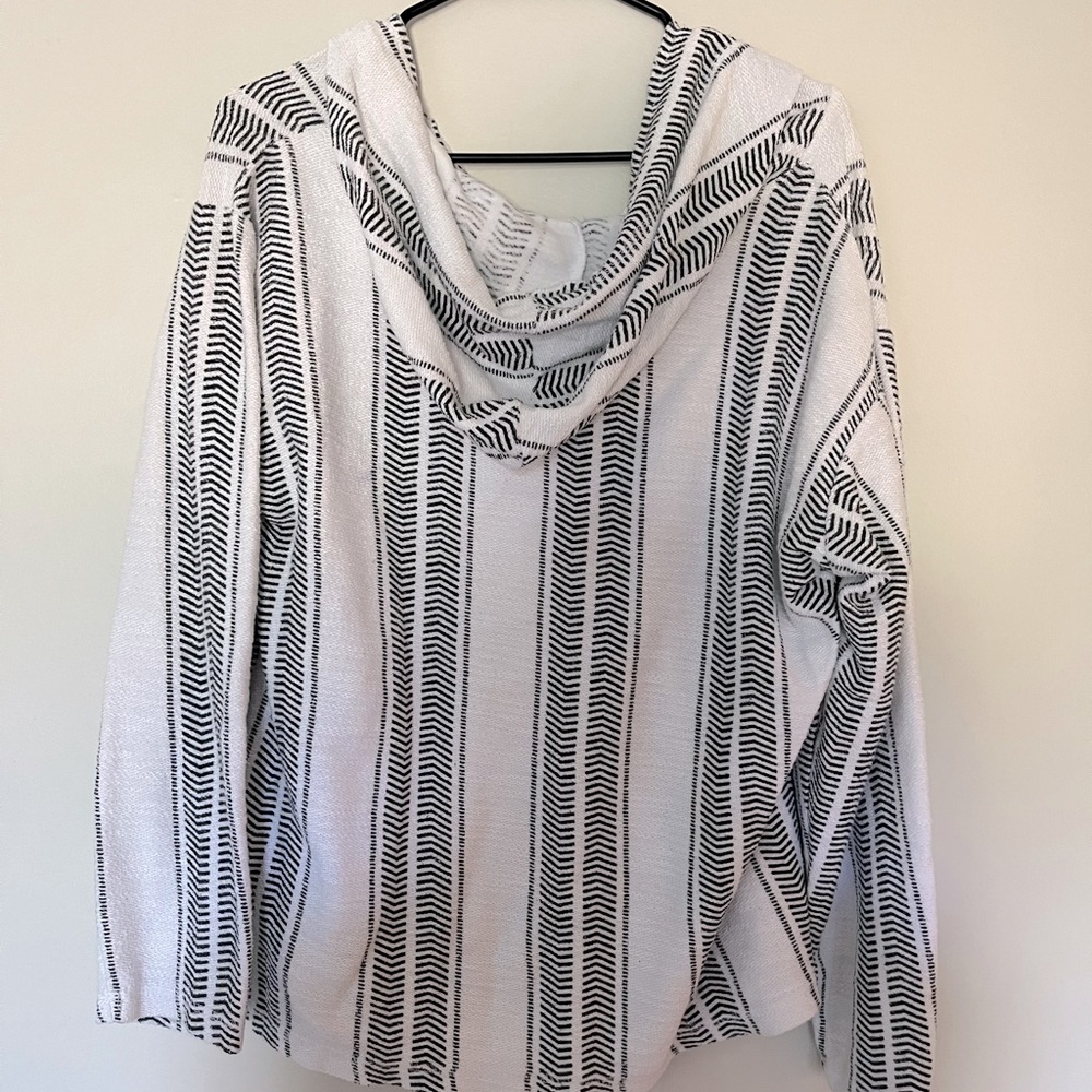 Aztec black and white hoodie